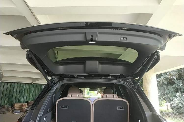 Used Li Auto L8 2025 Ultra Smart Refreshed Edition Trunk