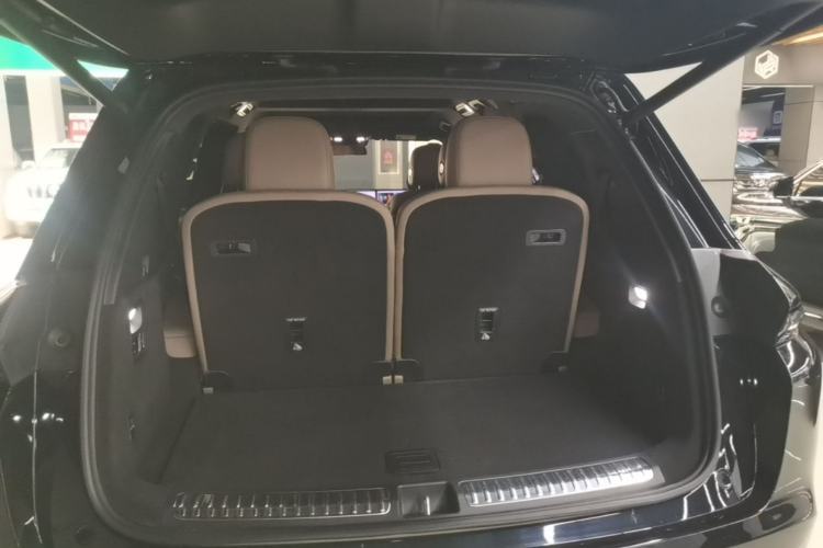 Used Li Auto L8 2025 Pro Smart Refresh Edition Trunk