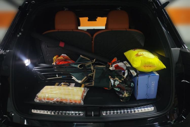 Used Li Auto L8 2025 Pro Smart Refresh Edition Trunk