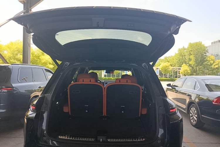 Used Li Auto L8 2025 Ultra Smart Refreshed Edition Trunk