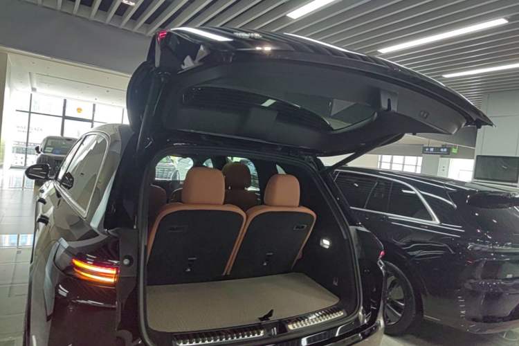 Used Li Auto L8 2025 Max Smart Refresh Edition Trunk