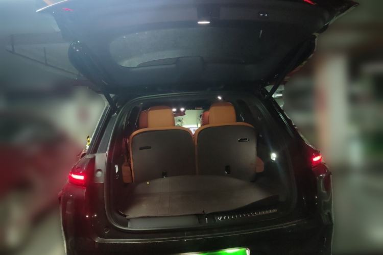 Used Li Auto L8 2025 Max Smart Refresh Edition Trunk
