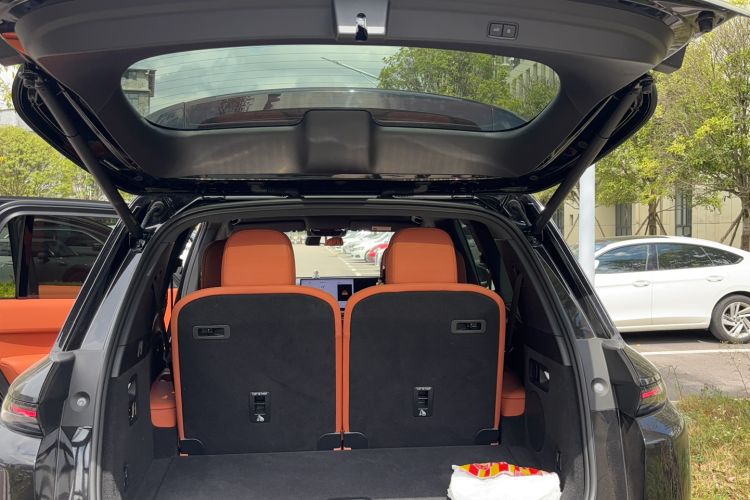 Used Li Auto L8 2025 Ultra Smart Refreshed Edition Trunk