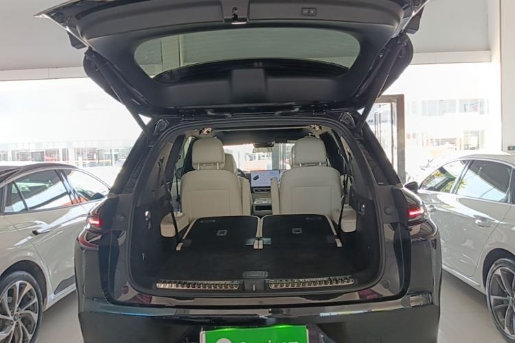 Used Li Auto L8 2025 Max Smart Refresh Edition Trunk