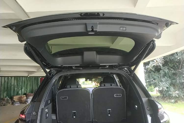 Used Li Auto L8 2025 Ultra Smart Refreshed Edition Trunk