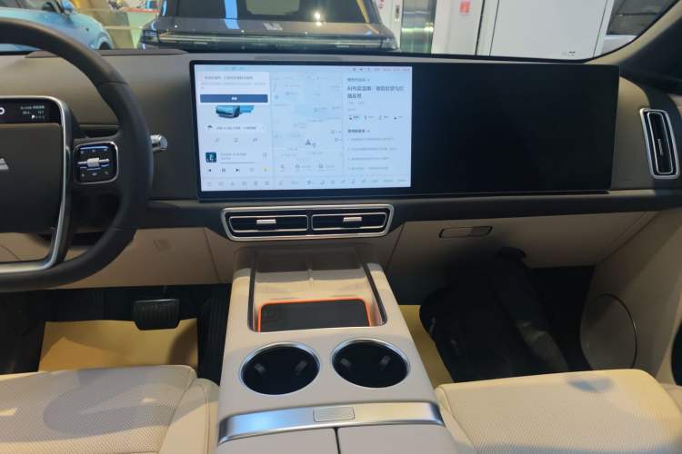 Used Li Auto L8 2025 Ultra Smart Refreshed Edition Audio And AC Panel