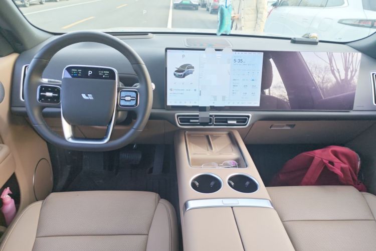 Used Li Auto L8 2025 Max Smart Refresh Edition Center Console
