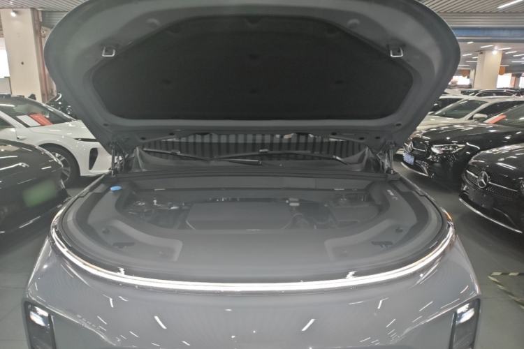 Used Li Auto L8 2025 Max Smart Refresh Edition Engine Bay
