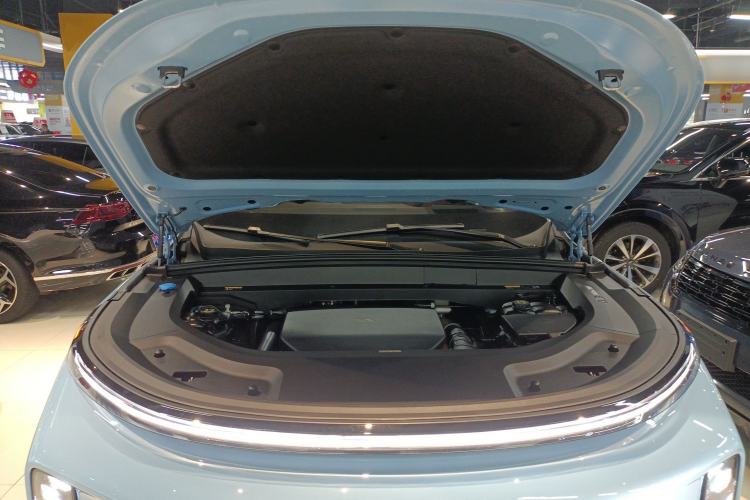 Used Li Auto L8 2025 Max Smart Refresh Edition Engine Bay