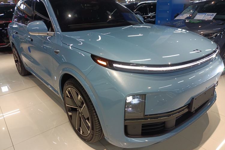 Used Li Auto L8 2025 Max Smart Refresh Edition Exterior 2