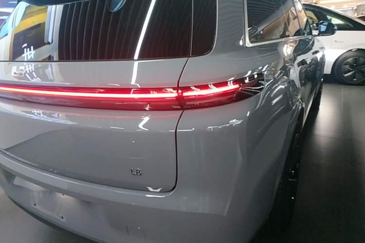 Used Li Auto L8 2025 Ultra Smart Refreshed Edition Exterior 3