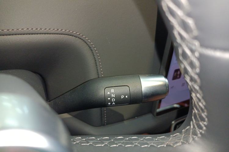 Used Li Auto L8 2025 Max Smart Refresh Edition Gear Lever