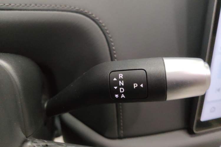 Used Li Auto L8 2025 Max Smart Refresh Edition Gear Lever
