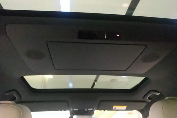Used Li Auto L8 2025 Ultra Smart Refreshed Edition Headliner