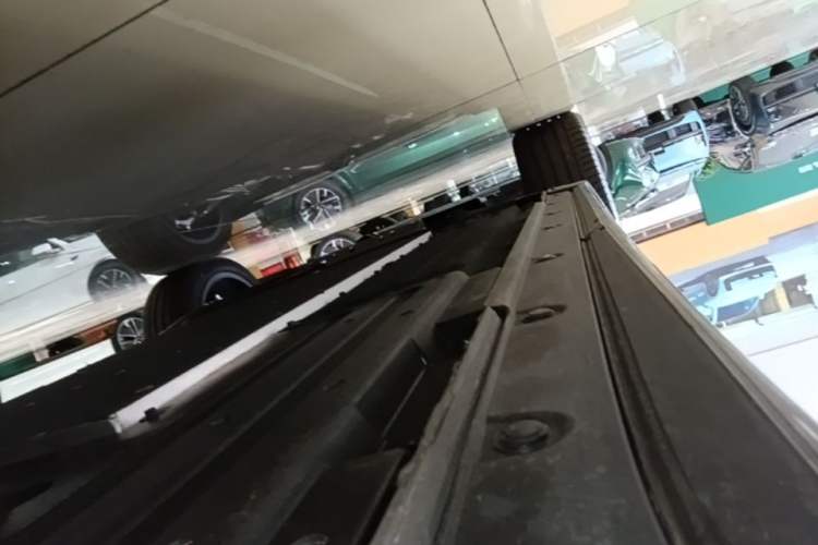 Used Li Auto L8 2025 Ultra Smart Refreshed Edition Left Side Sill