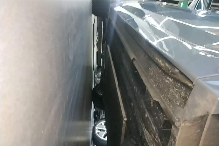 Used Li Auto L8 2025 Ultra Smart Refreshed Edition Left Side Sill