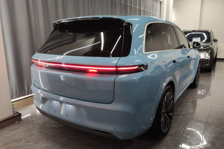 Used Li Auto L8 2025 Max Smart Refresh Edition Rear Right 45 Deg