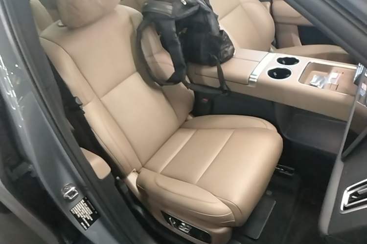Used Li Auto L8 2025 Ultra Smart Refreshed Edition Right Front Seat