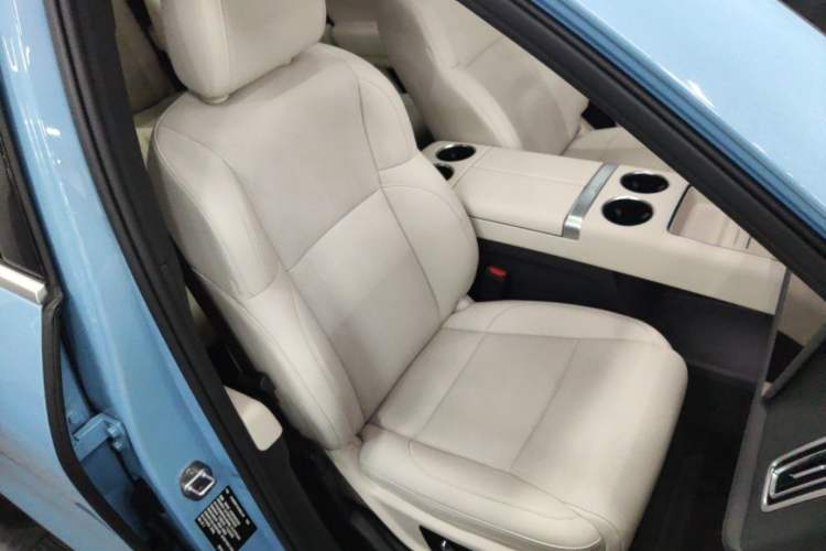 Used Li Auto L8 2025 Max Smart Refresh Edition Right Front Seat