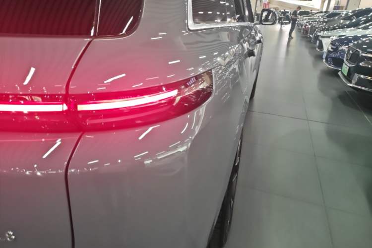Used Li Auto L8 2025 Max Smart Refresh Edition Right Rear Taillight