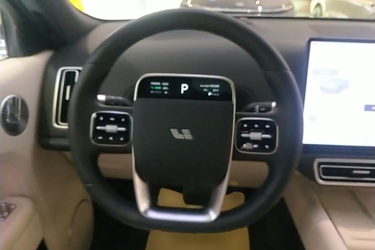 Used Li Auto L8 2025 Ultra Smart Refreshed Edition Steering Wheel