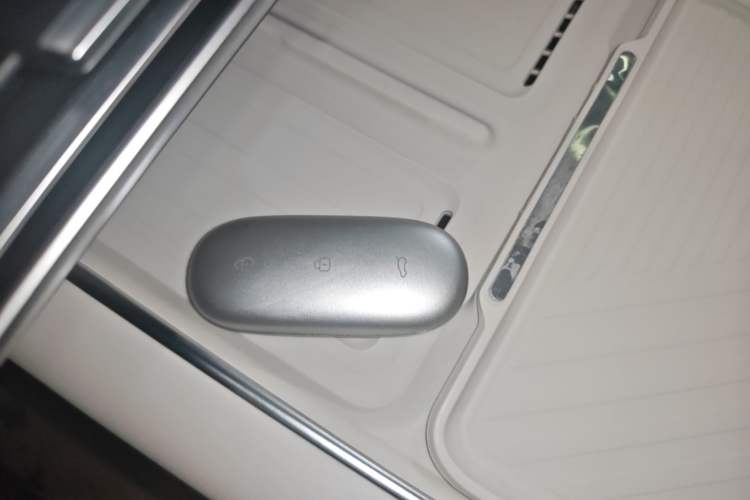 Used Li Auto L8 2025 Max Smart Refresh Edition Vehicle Key