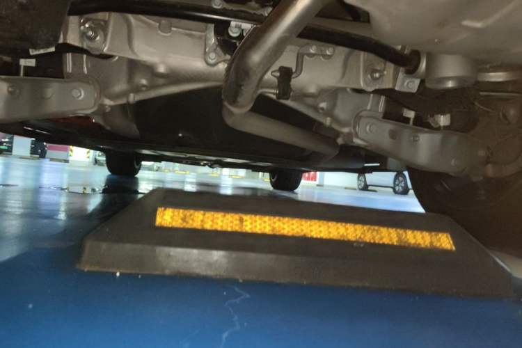 Used Li Auto L8 2025 Ultra Smart Refreshed Edition Chassis Rear