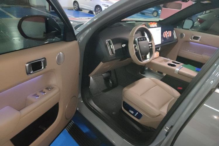 Used Li Auto L8 2025 Ultra Smart Refreshed Edition Driver Seat