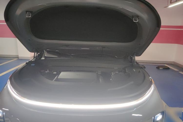 Used Li Auto L8 2025 Ultra Smart Refreshed Edition Engine Bay