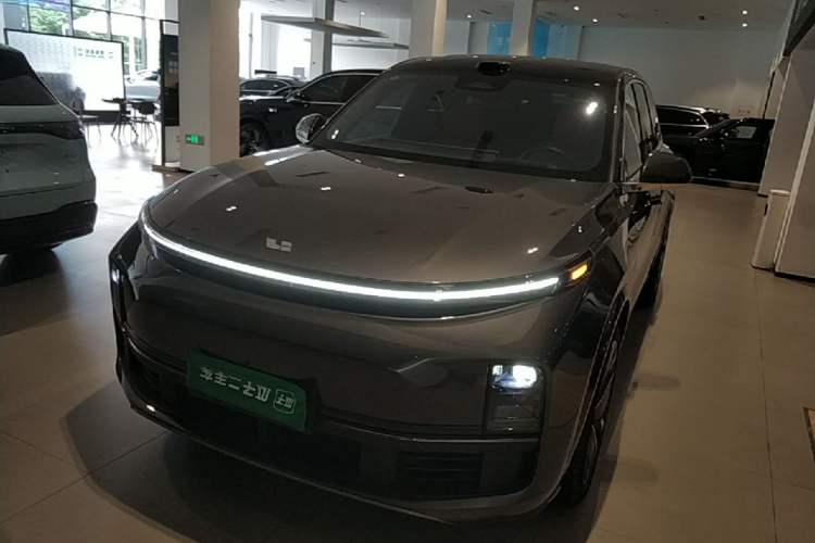 Li Auto L8 2025 Ultra Smart Refreshed Edition