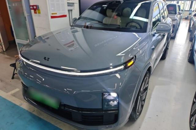 Used Li Auto L8 2025 Ultra Smart Refreshed Edition