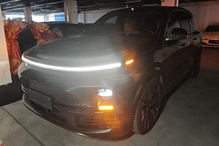 Used Li Auto L8 2025 Ultra Smart Refreshed Edition Guazi used car, China used car export, Used car for sale, Used cars, Cheapest cars for sale