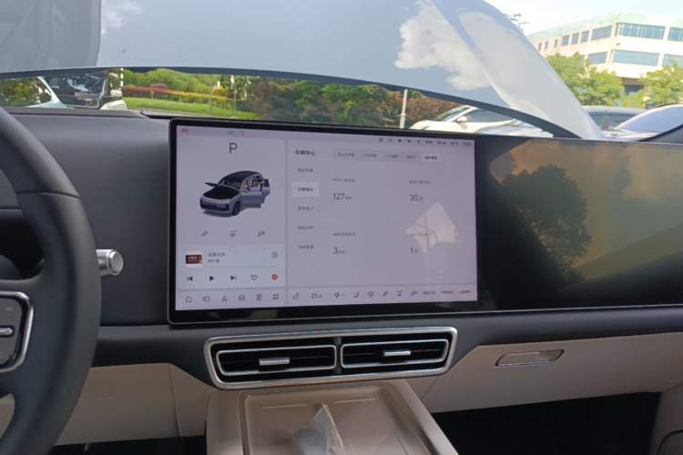 Used Li Auto L8 2025 Max Smart Refresh Edition Audio And AC Panel