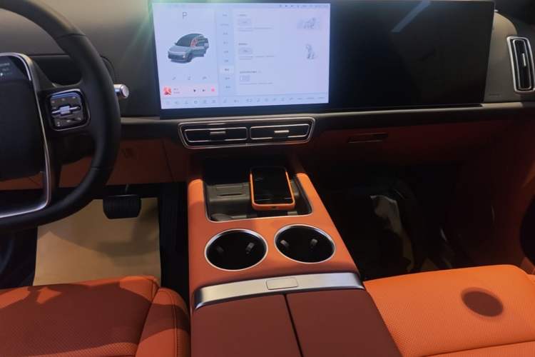Used Li Auto L8 2025 Max Smart Refresh Edition Audio And AC Panel