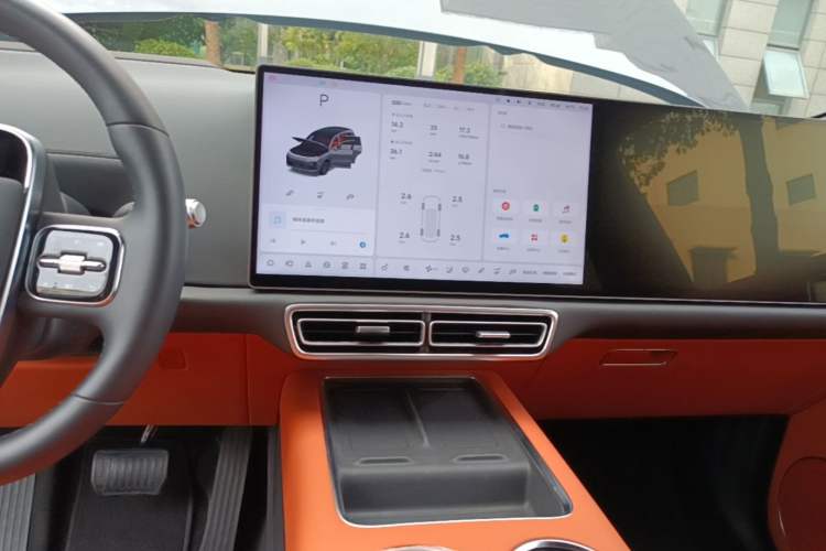Used Li Auto L8 2025 Max Smart Refresh Edition Audio And AC Panel