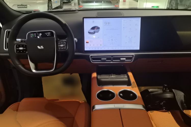 Used Li Auto L8 2025 Max Smart Refresh Edition Center Console