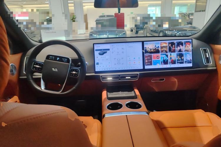 Used Li Auto L8 2025 Ultra Smart Refreshed Edition Center Console