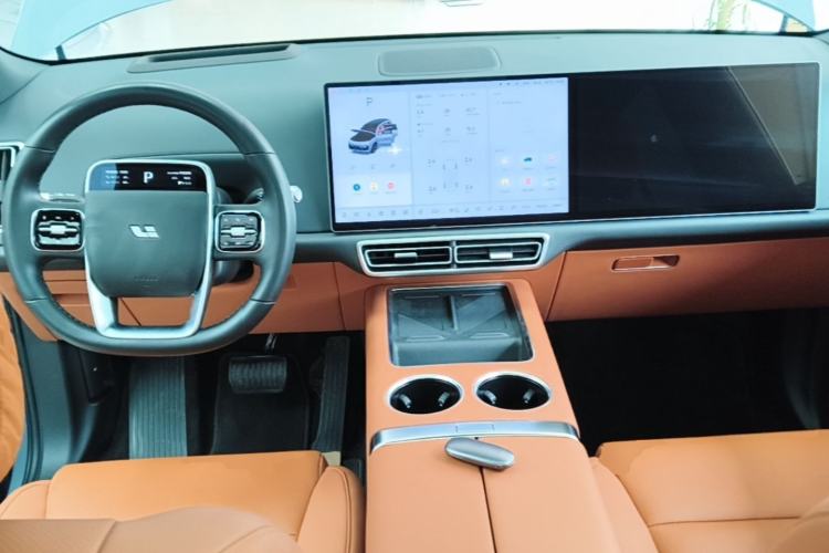 Used Li Auto L8 2025 Ultra Smart Refreshed Edition Center Console