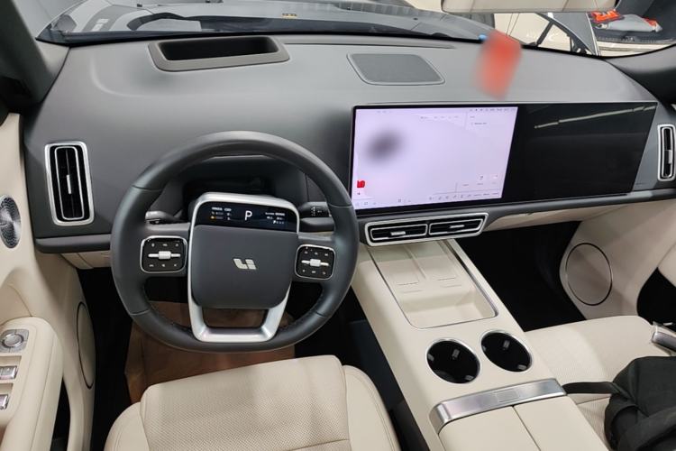 Used Li Auto L8 2025 Ultra Smart Refreshed Edition Center Console