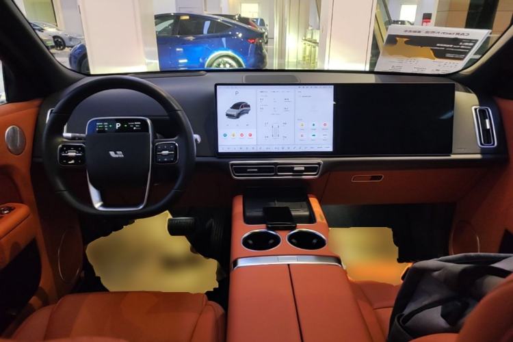 Used Li Auto L8 2025 Max Smart Refresh Edition Center Console