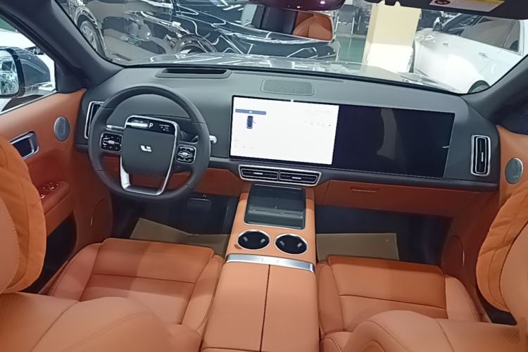 Used Li Auto L8 2025 Max Smart Refresh Edition Center Console