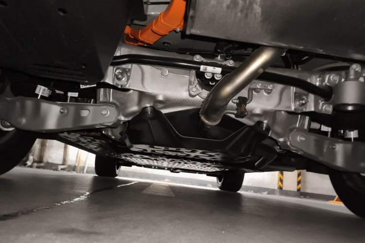 Used Li Auto L8 2025 Ultra Smart Refreshed Edition Chassis Rear