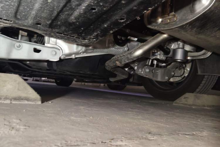 Used Li Auto L8 2025 Max Smart Refresh Edition Chassis Rear
