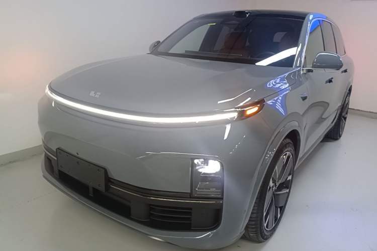 Ojetý Li Auto L8 2025 Max Smart Refresh Edition Guazi used car, China used car export, Used car for sale, Used  cars, Cheapest cars for sale