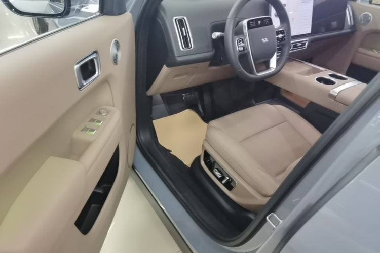 Used Li Auto L8 2025 Ultra Smart Refreshed Edition Driver Seat