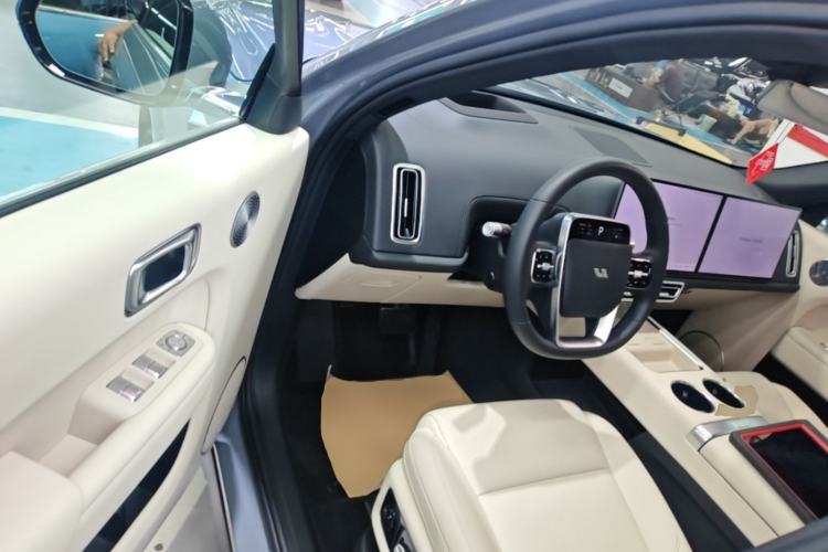 Used Li Auto L8 2025 Ultra Smart Refreshed Edition Driver Seat