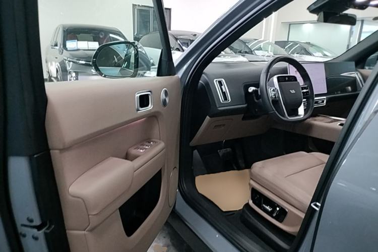 Used Li Auto L8 2025 Ultra Smart Refreshed Edition Driver Seat