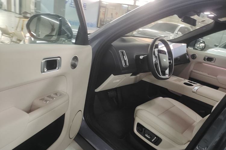 Used Li Auto L8 2025 Ultra Smart Refreshed Edition Driver Seat