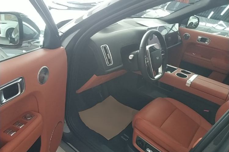 Used Li Auto L8 2025 Ultra Smart Refreshed Edition Driver Seat