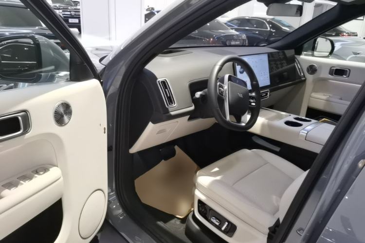 Used Li Auto L8 2025 Ultra Smart Refreshed Edition Driver Seat